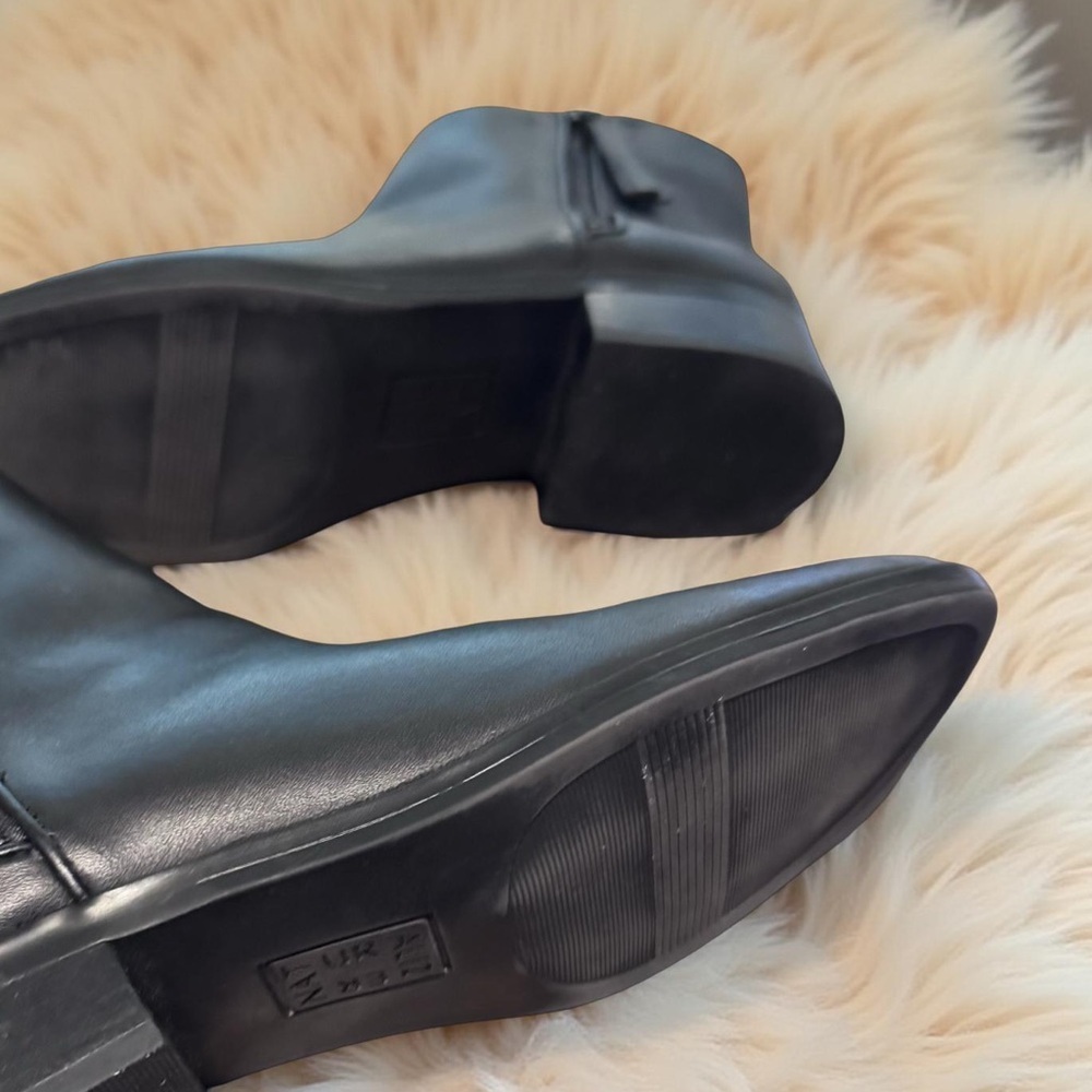 Naturalizer Woman’s Robyn Boots - Picture 7 of 7